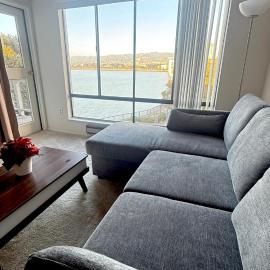 Modern Bayview Apartment by the Water: Emeryville şehrinde bir otel