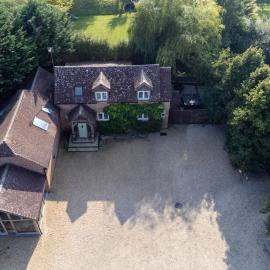 Ridgeway House, spacious, countryside idyll, up to 18 guests