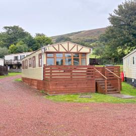 Cosy Caravan by the sea, hotel i Cairnryan