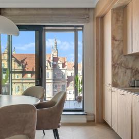Deo Plaza Luxury Apartments by Blue Mandarin