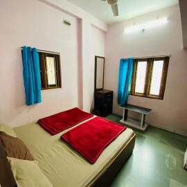 HOTEL SHREE RAM VIJAY Ujjain, hotel v destinaci Udždžain