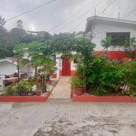 Papaya Guesthouse, hotel di Mahe