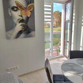 Pilkų atspalvių apartamentai: Kretinga şehrinde bir otel