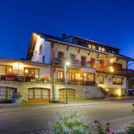 Hotel Gasthaus Adler, hotel u gradu Glotertal