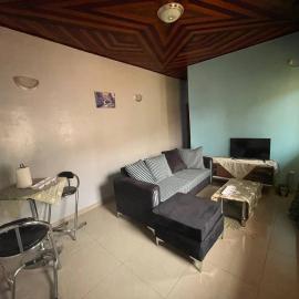 Modern, furnished, and comfortable apartment near Japoma Stadium & Douala Airport, hotel a Yapoma