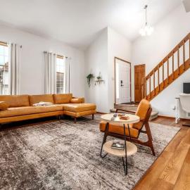 Fort Wayne में, होटल Quiet 2-Bedroom Condo with Garage and Fast Wi-Fi