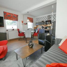 Upland-Flair Ferienwohnung ABENDROT mit einzigartigem Berggarten im Zentrum!, hotel a Willingen