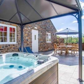 The Barn - 4 Bedroom - Tyn-Y-Coed Farm - Cardiff