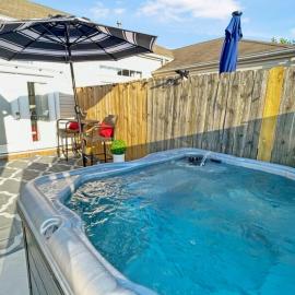 The Stay at Steuben Hot Tub 2 houses 6 BR, hotel u gradu Springdejl