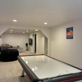Updated Spacious Home & Hot Tub, hotel en Spokane Valley