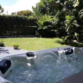 CAP COULEURS Guadeloupe, hotel in Lamentin