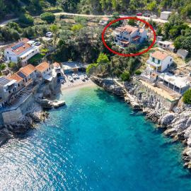 Seaside secluded apartments Cove Pobij, Hvar - 7506, hotel in Gdinj
