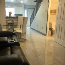 Cheerful 2 bedroom 1 and a half bathroom townhouse with pool