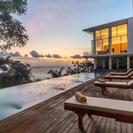 Villa Kukenan by Elite Havens, Hotel in Mangsit