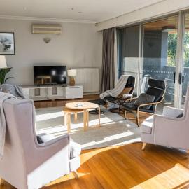 Prime Location Private Home Large Pool Pets welcome