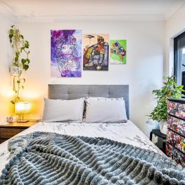 Bright & Cozy Room in Contemporary Home, hotel in Perth