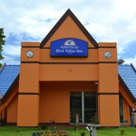 Americas Best Value Inn Smithfield, hotel v destinácii Smithfield