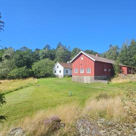 Cottage surrounded by peaceful nature in Tegneby SE09146、Henånのホテル