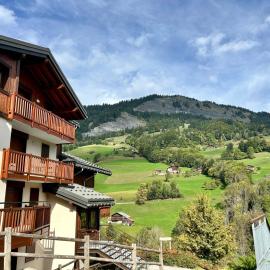 Appt 4 pers, pied des pistes, khách sạn ở Flumet