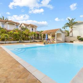 Serenity Bay - Perfect Tropical Stay, hotel in Pointe aux Canonniers