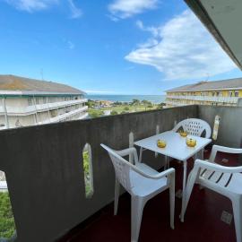 Relax in our seaview flat