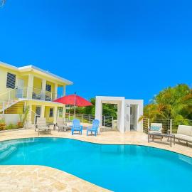 Casa Bella with private swimming pool, hotel i Aguada