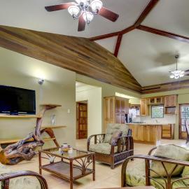 Suite at Villa Maya -Gold Standard and Certified, khách sạn ở San Ignacio