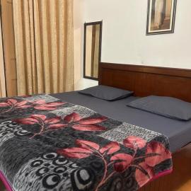 Hotel Gagandeep regency, hotel in Haldwāni