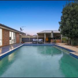 Seffa Dom property Melbourne, hotel in Springvale South
