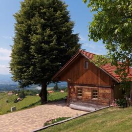 Oldhouse Knezovo, hotel in Sromlje