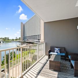 Resort-Style Lake-View Condo, 5 Pools, Hot Tubs, Walk to Beach