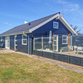 Stunning Home In Løkken With Sauna