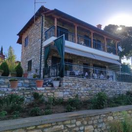 Villa Dimitrios, hotel u gradu 'Makrikhórion'