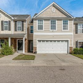 Centrally Located Raleigh Townhome w/ Pool Access