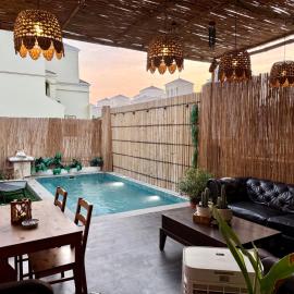 Western Townhouse with swimming pool, hotel in Ras al Khaimah
