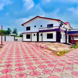 BERG'S BEACH HOUSE, hotel v destinácii Winneba