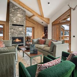 Appartement spacieux aux pieds des pistes avec sauna, pour 10 personnes - FR-1-570-73, hotel en Levassaix