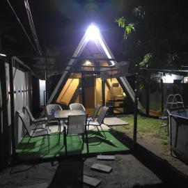 Cozy A-Frame Beach Cabin Sihu-A Casa, hotel a Las Piedras