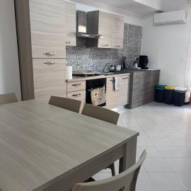 Casa a mare Sant'Anna、リポストのホテル