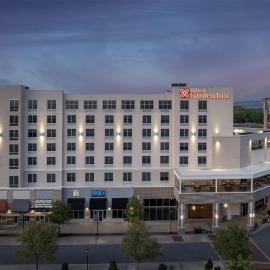 Hilton Garden Inn Charlotte Waverly, hotel v destinaci Charlotte