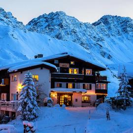 Hotel Gspan, khách sạn ở Arosa