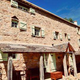 Les Coumayres, hotel in Riols