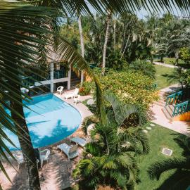 Bungalows Oasis, hotel u gradu Puerto Eskondido