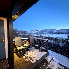 Charming cabin with lovely views at Geilo, Hotel in Geilo