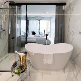 LUX - Bath with a Baltic View Rewal - SPA Access
