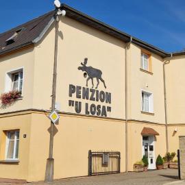 penzion U losa, hotel in Spořice