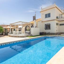 Stunning Home In Orihuela Costa, hotel in Orihuela Costa