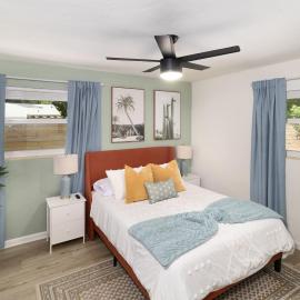 Min to UF Stadium King Bed Dog Friendly