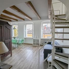 Penthouse in the center of Parma - bookable parking space, hotel in Parma