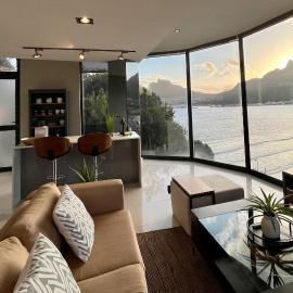 The Leopard Rock Suite with uninterrupted beach views